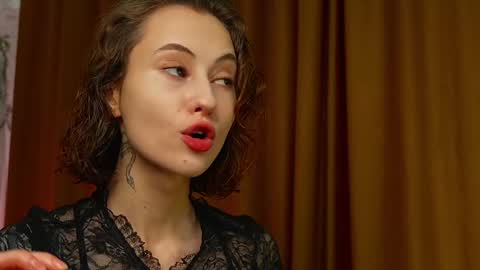 Snapshot of lina_n_kitty chatting on 02/08/25, 04:57 Lina - online show from 02/08/25, 04:57