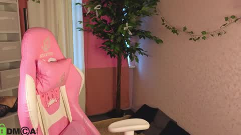 LINA online show from 04/10/26, 01:11