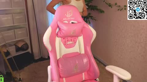 LINA online show from 04/15/26, 01:12