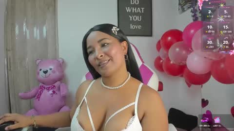 LINA SANCHEZ online show from 02/14/25, 03:05