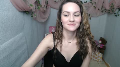 Snapshot of lina_star_s chatting on 12/24/24, 06:33 Lina online show from 12/24/24, 06:33