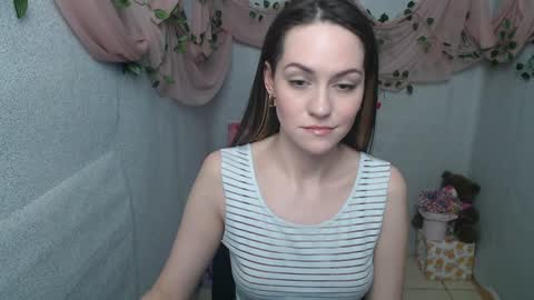 Snapshot of lina_star_s chatting on 01/16/25, 09:48 Lina online show from 01/16/25, 09:48