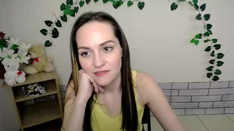 Snapshot of lina_star_s chatting on 01/25/25, 09:47 Lina online show from 01/25/25, 09:47