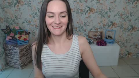 Snapshot of lina_star_s chatting on 02/06/25, 10:15 Lina online show from 02/06/25, 10:15