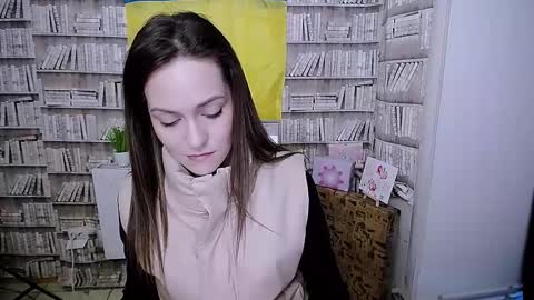 Snapshot of lina_star_s chatting on 09/25/25, 05:44 Lina online show from 09/25/25, 05:44