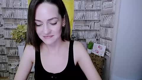 Snapshot of lina_star_s chatting on 10/08/25, 06:55 Lina online show from 10/08/25, 06:55