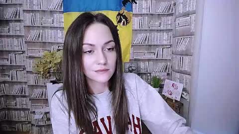 Snapshot of lina_star_s chatting on 10/26/25, 08:20 Lina online show from 10/26/25, 08:20