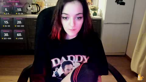 Lina 3  1715622743 online show from 12/25/24, 08:07