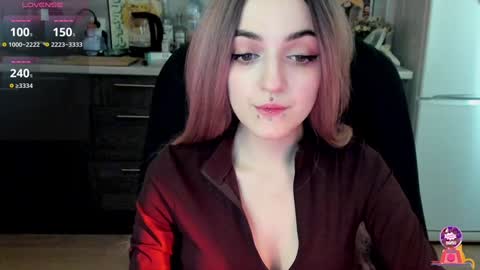 Lina 3  1715622743 online show from 02/07/25, 08:11