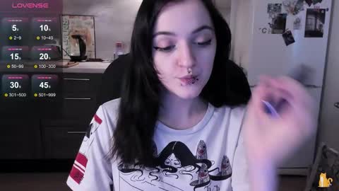 Lina 3  1715622743 online show from 02/04/26, 06:52