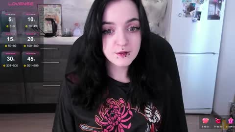 Lina 3  1715622743 online show from 03/13/26, 08:10