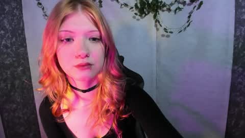 Lina online show from 04/07/26, 08:09