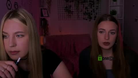 linaa_dolly online show from 05/20/26, 07:42