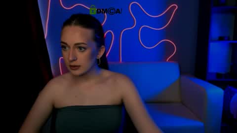 linaa_dolly online show from 05/26/26, 02:13