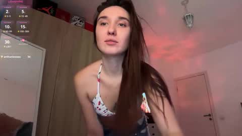 Snapshot of linabbb chatting on 11/11/25, 05:46 Lina online show from 11/11/25, 05:46