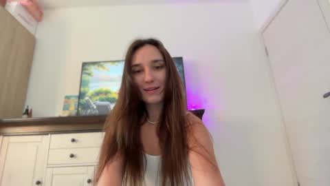 Lina online show from 06/23/26, 09:40