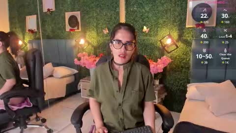 Lina  online show from 09/16/25, 11:55