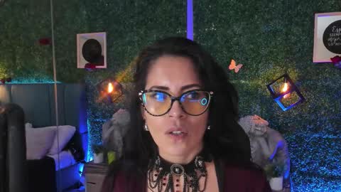 Lina  online show from 02/10/26, 11:47