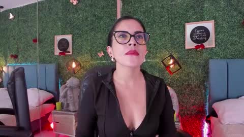 Lina  online show from 02/24/26, 11:30