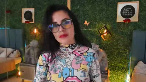 Lina  online show from 03/04/26, 11:49