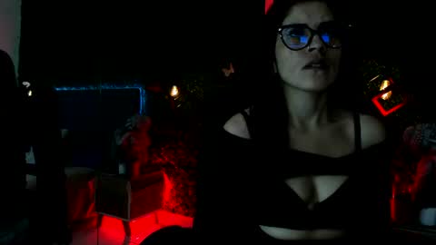 Lina  online show from 07/01/26, 11:56