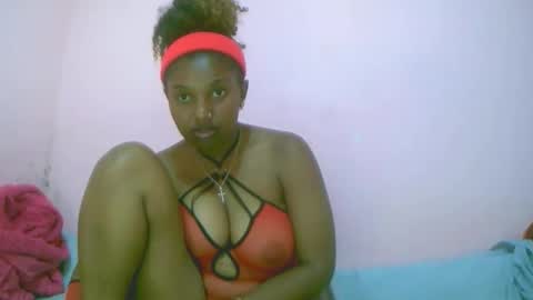 linah1123 online show from 09/27/25, 05:29