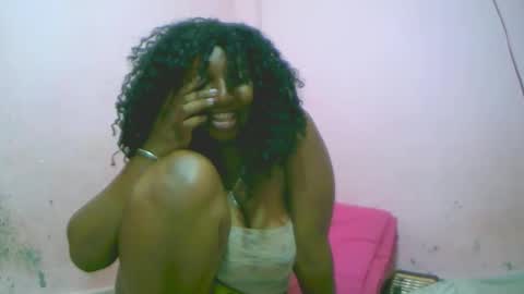 linah1123 online show from 10/23/25, 06:39