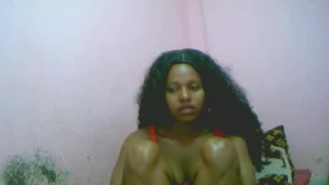 linah1123 online show from 12/16/25, 11:21