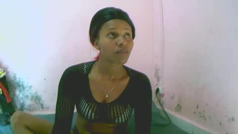 linah1123 online show from 04/06/26, 06:53