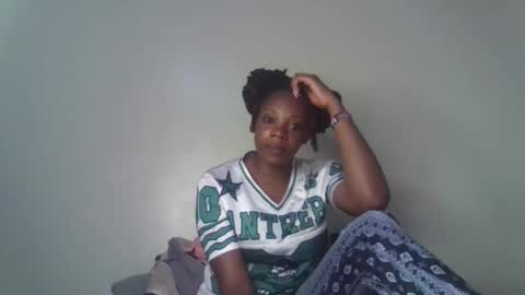 linahusu online show from 11/24/25, 01:22