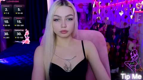 I am Lina online show from 02/25/26, 10:03