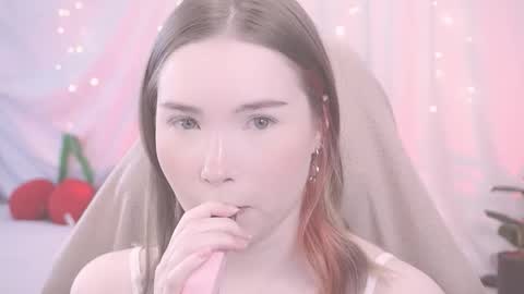 Lina online show from 10/22/25, 04:35