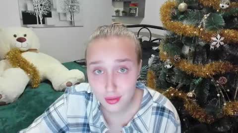 Lina online show from 01/14/25, 08:15