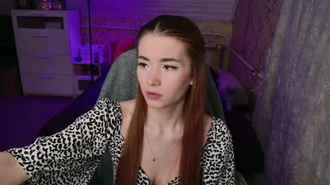 Luna online show from 04/10/26, 06:23