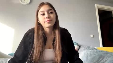 Elin online show from 09/27/25, 11:26