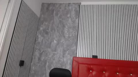 Snapshot of linda__mature chatting on 06/15/26, 11:56 Linda online show from 06/15/26, 11:56