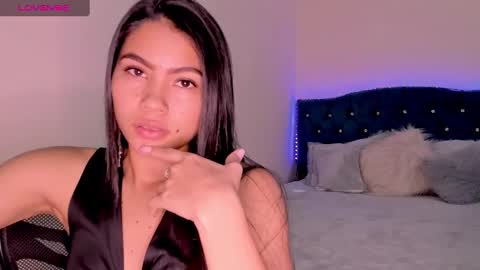 Alana online show from 12/25/24, 09:22