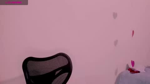 Alana online show from 02/21/25, 09:00