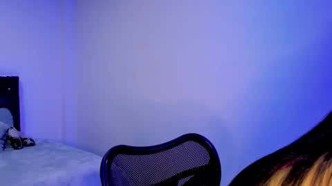 Alana online show from 09/27/25, 05:51