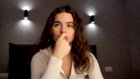 Linda online show from 11/09/25, 01:31