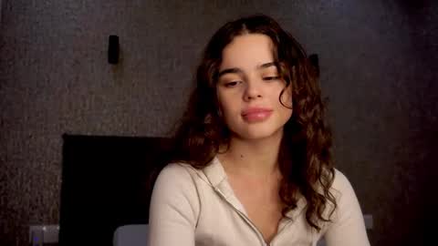 Linda online show from 11/17/25, 01:28