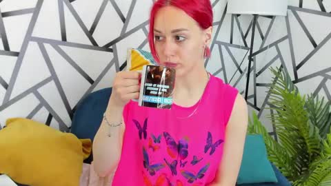 Linda online show from 05/30/26, 08:11