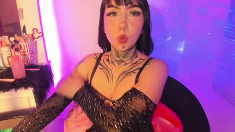 Lindaa maria  online show from 03/04/26, 02:39