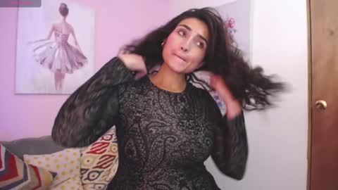 Maria Paula online show from 03/06/25, 06:16