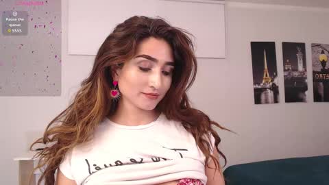 Maria Paula online show from 12/04/25, 12:25