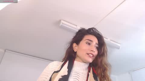 Maria Paula online show from 04/28/26, 12:21