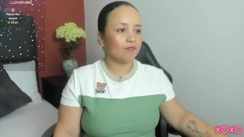 Snapshot of linda_rios_ chatting on 05/21/26, 08:16 L I N D A online show from 05/21/26, 08:16