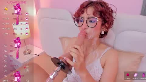 linda_sofi__ online show from 02/26/25, 10:53