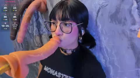 linda_sofi__ online show from 06/30/26, 09:05