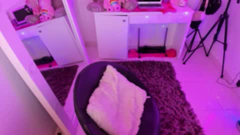 linda miller online show from 10/26/25, 03:56